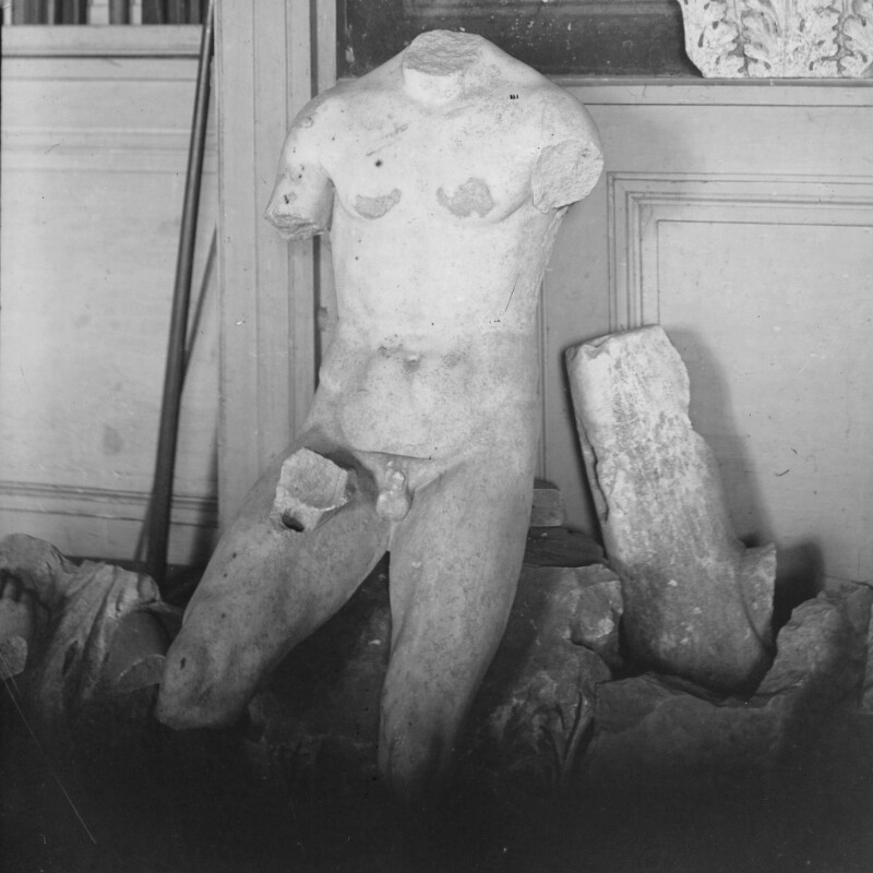 Statue d'un homme nu, Satyre ?